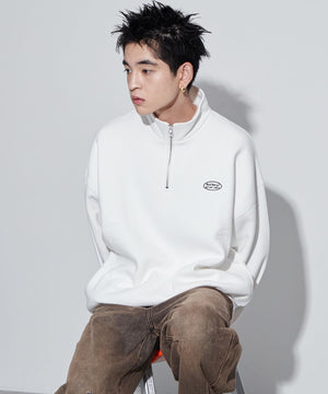 ホワイト 　モデル:180cm L着用