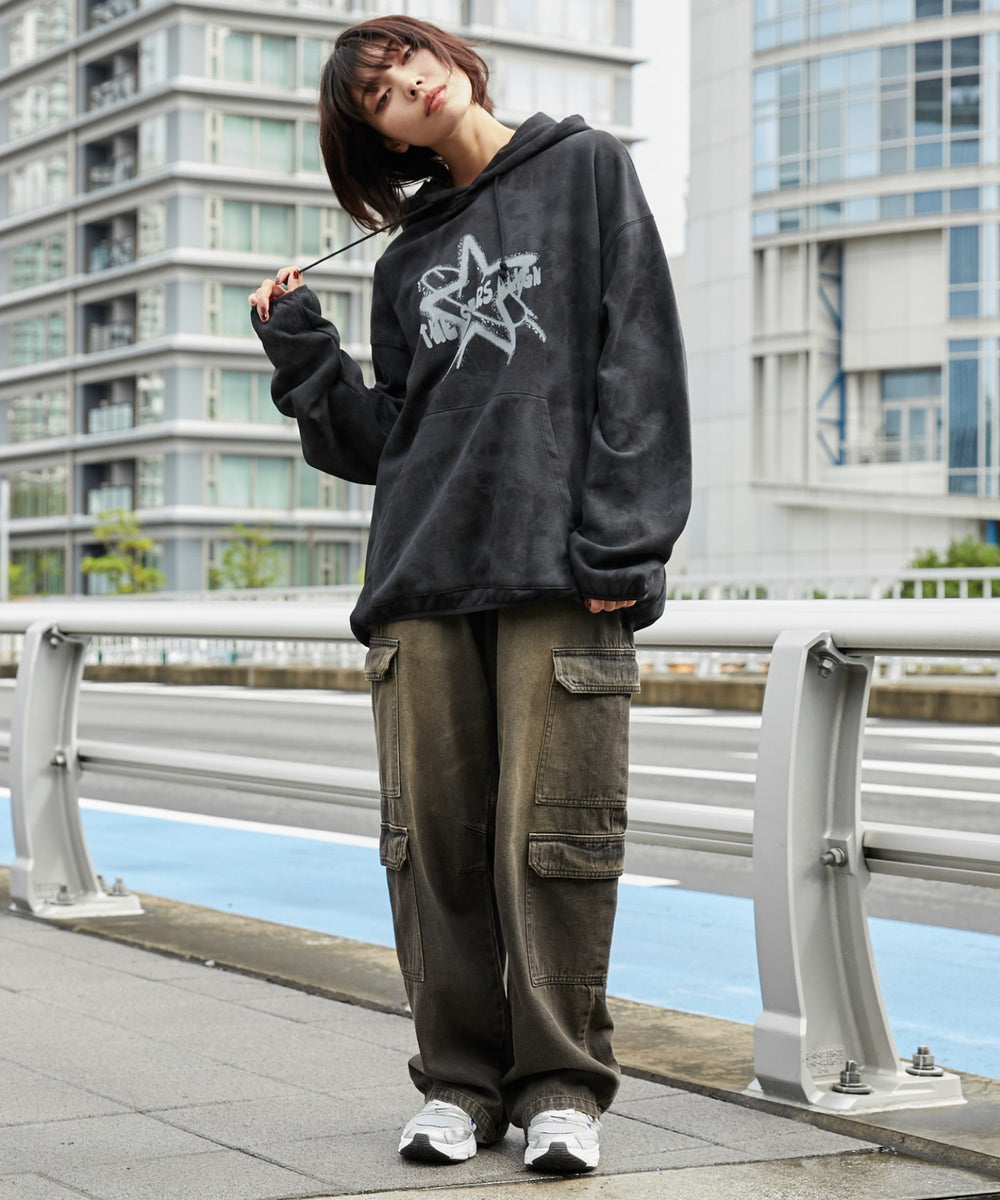 ブラック モデル：160cm L着用