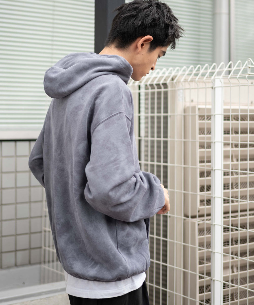 グレー モデル：180cm F着用