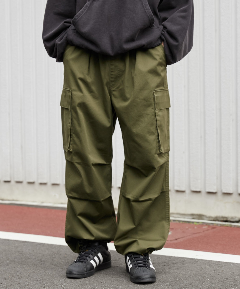 カーキ モデル：180cm L着用