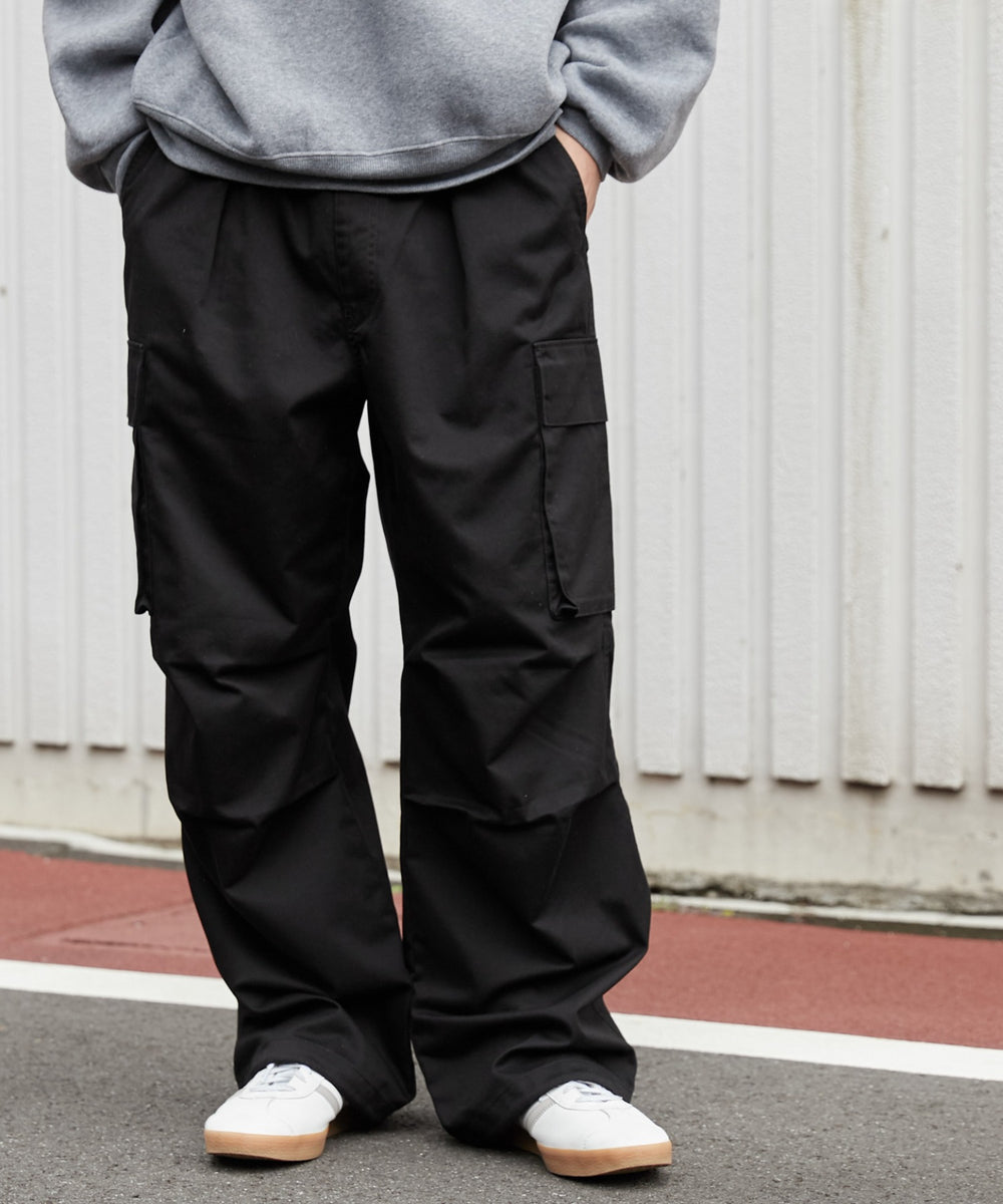 ブラック モデル：180cm L着用