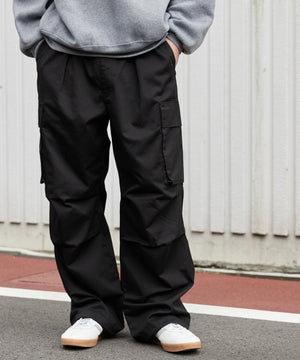 ブラック モデル：180cm L着用