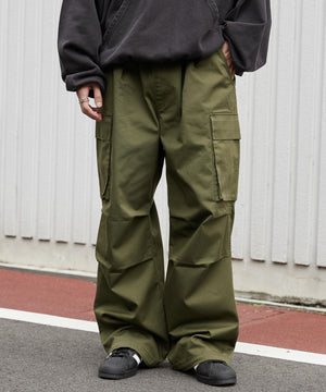 カーキ モデル：180cm L着用