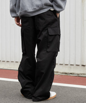 ブラック モデル：180cm L着用