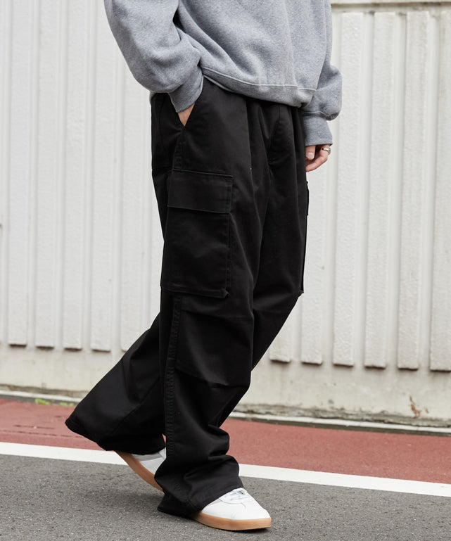 ブラック モデル：180cm L着用