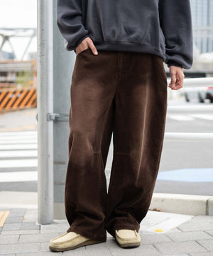 ブラウン モデル：180cm L着用
