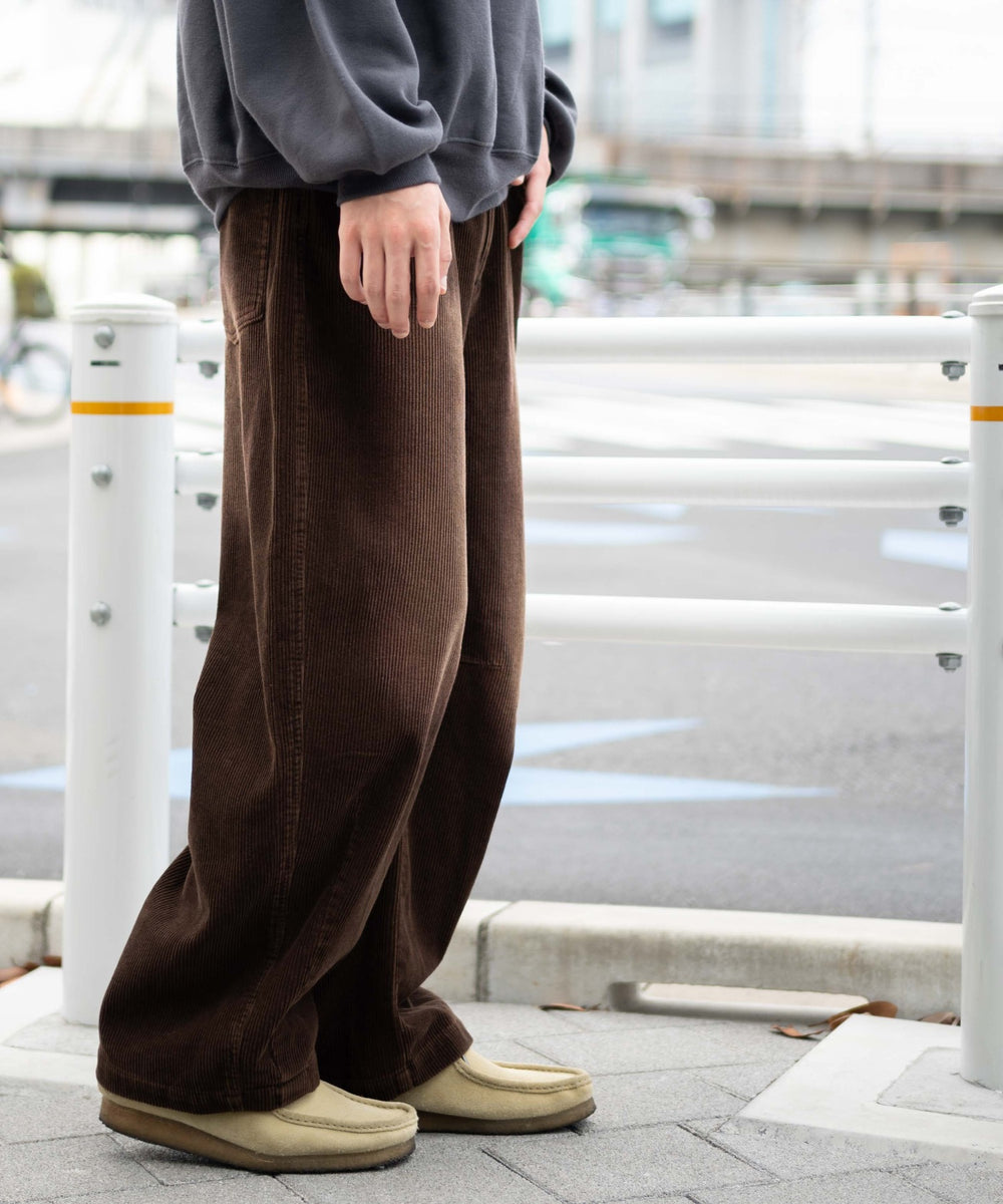 ブラウン モデル：180cm L着用