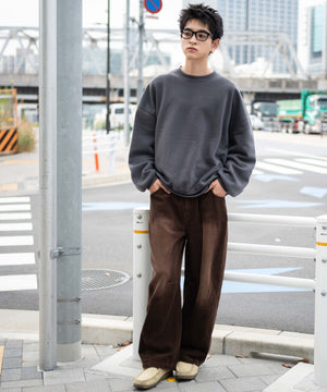 ブラウン モデル：180cm L着用