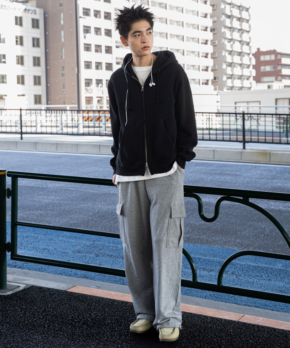 ブラック モデル：180cm L着用