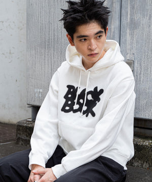 ホワイト モデル：180cm L着用