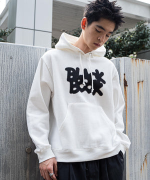 ホワイト モデル：180cm L着用