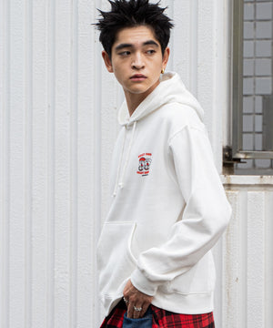 ホワイト モデル：180cm L着用