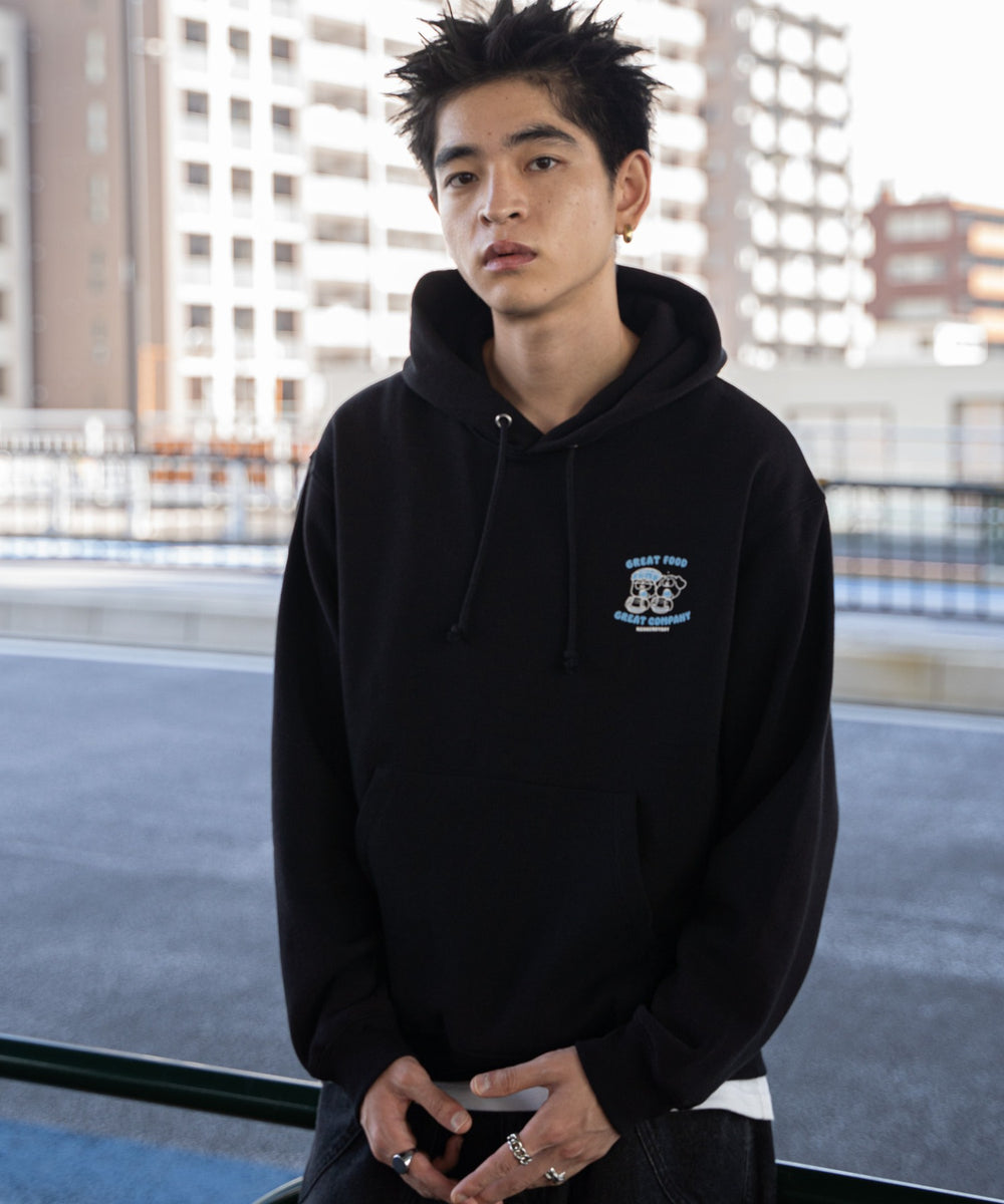 ブラック モデル：180cm L着用