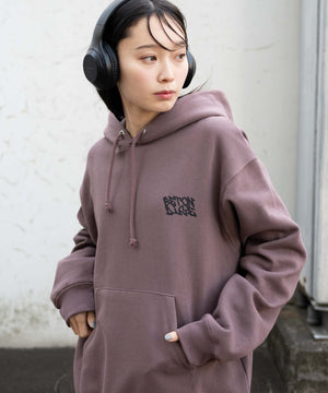 ブラウン モデル：161cm L着用