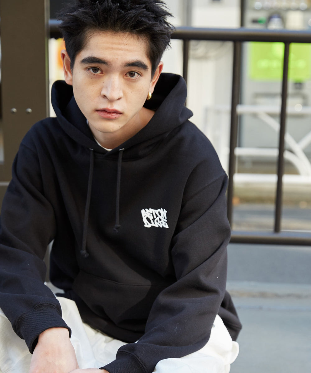 ブラック モデル：180cm L着用