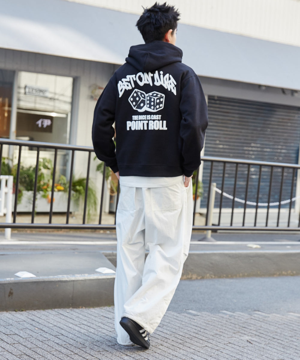 ブラック モデル：180cm L着用