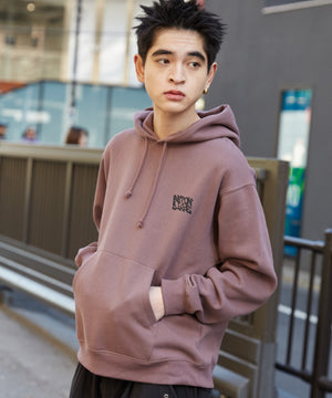 ブラウン モデル：180cm L着用