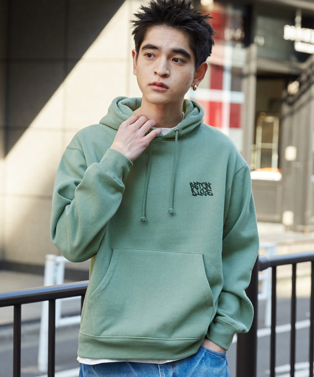 グリーン モデル：180cm L着用