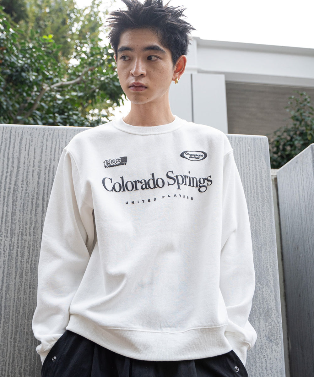 ホワイト モデル：180cm L着用