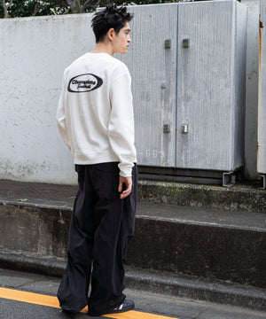 ホワイト モデル：180cm L着用