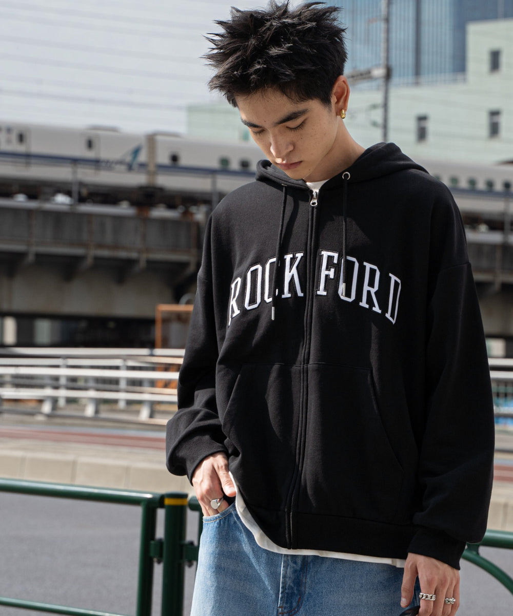 ブラック モデル：180cm L着用