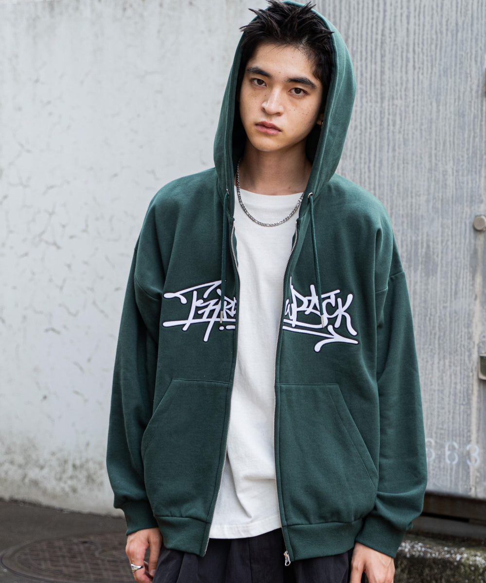 Dグリーン モデル：180cm L着用