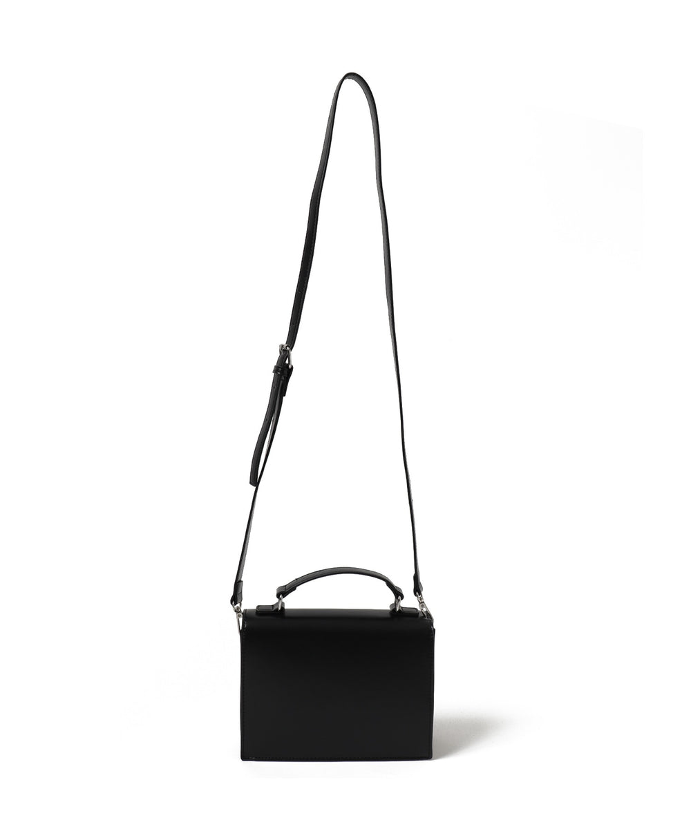 フラップスクエアショルダー