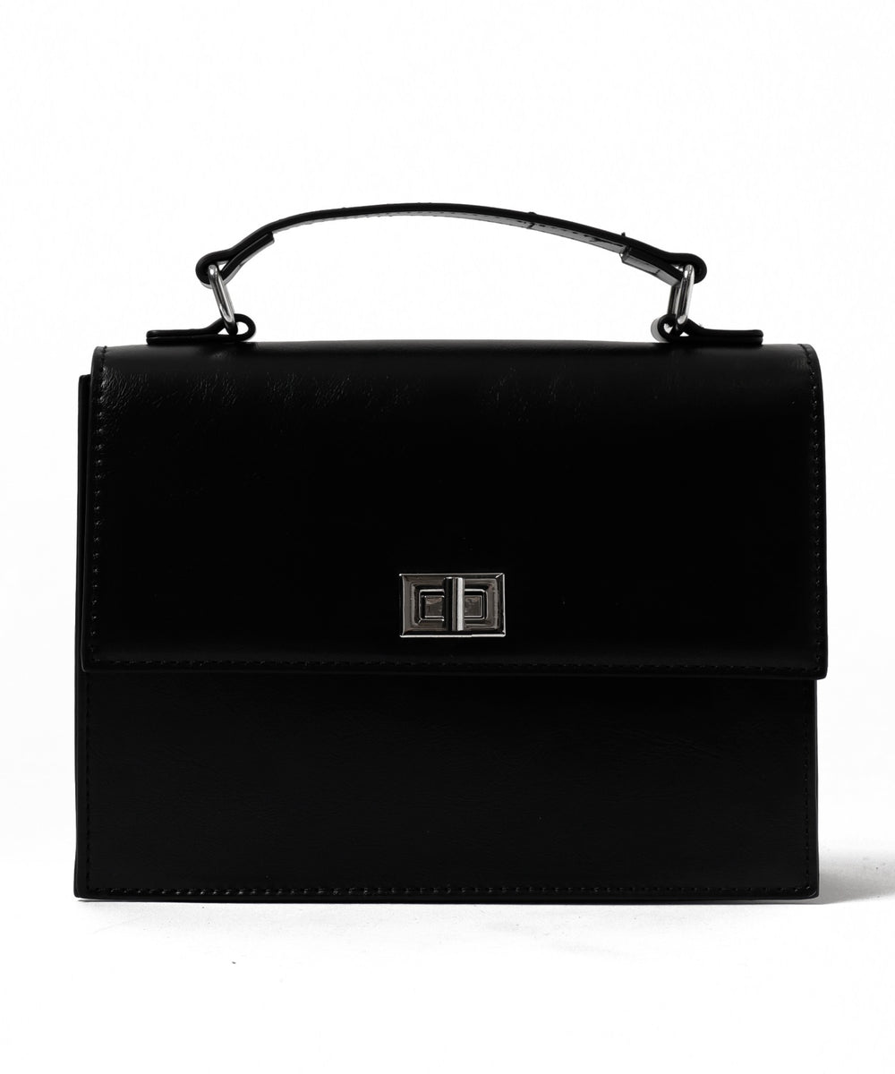 フラップスクエアショルダー