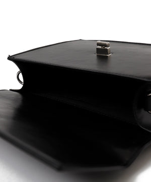 フラップスクエアショルダー