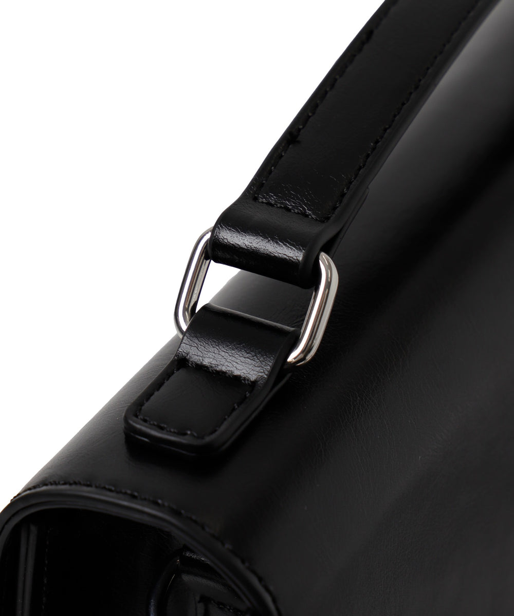 フラップスクエアショルダー