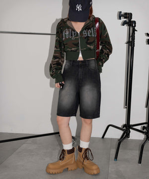 ブラックオーバーダイ モデル：155cm M着用