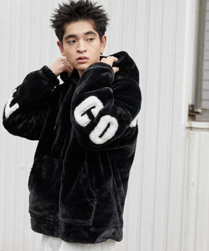 ブラック モデル：180cm L着用