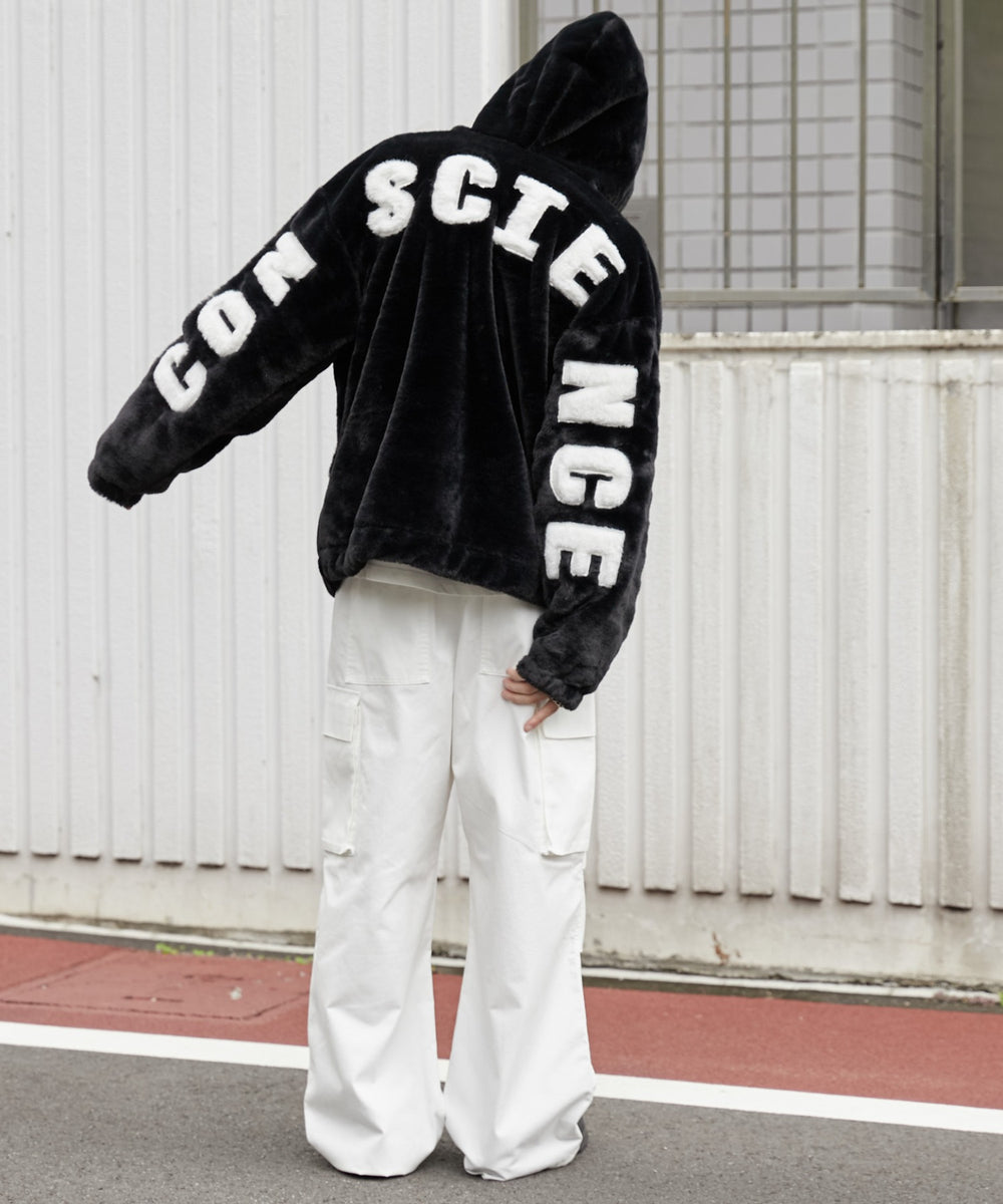 ブラック モデル：180cm L着用