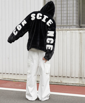 ブラック モデル：180cm L着用