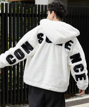 ホワイト モデル：180cm L着用