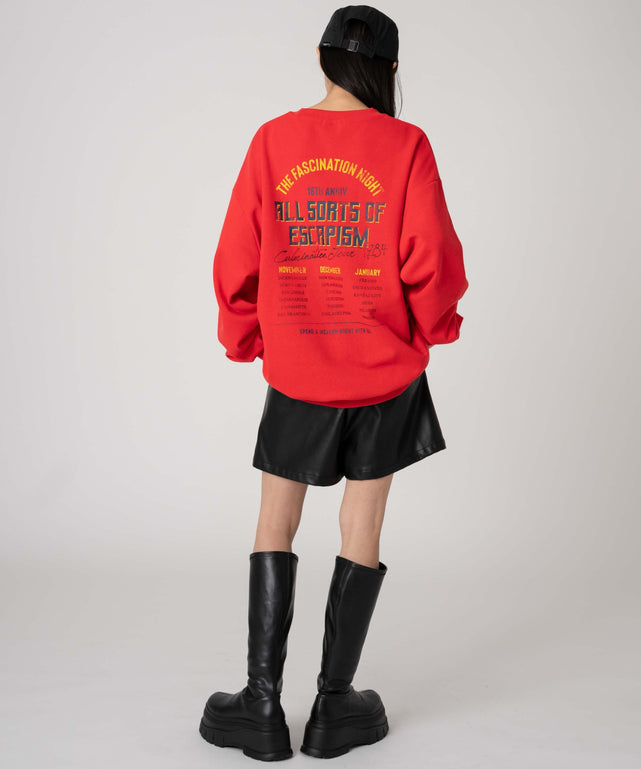 柄54　レッド　モデル：161cm L着用