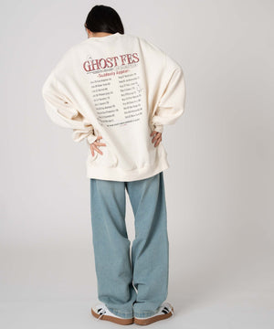 柄55　ホワイト　モデル：161cm L着用