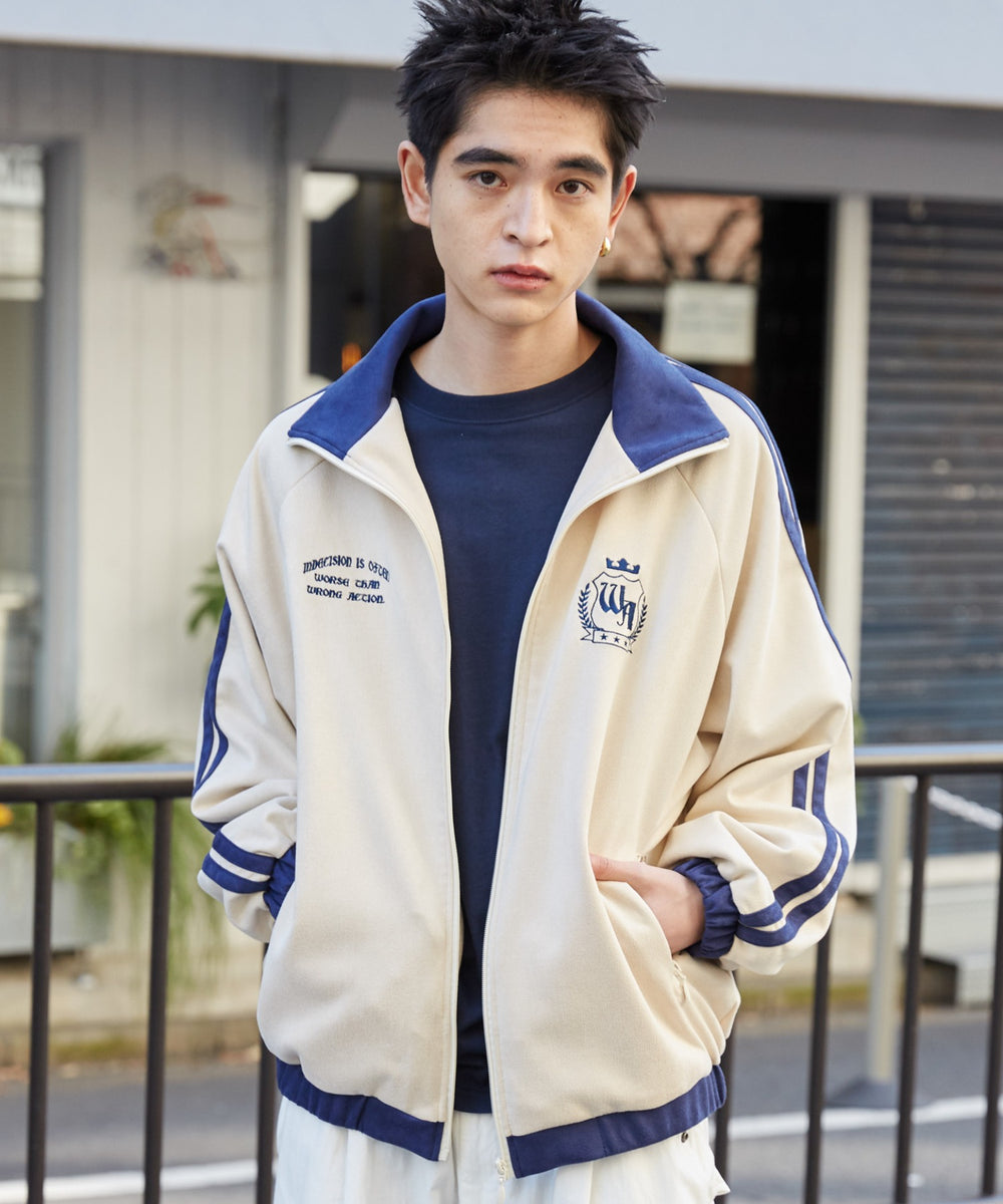 ホワイトアイボリー モデル：180cm L着用