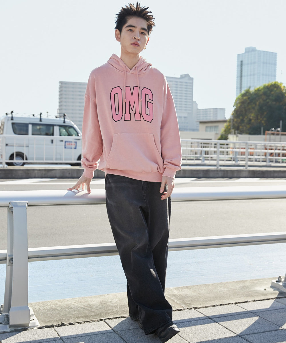 ピンク モデル：180cm L着用