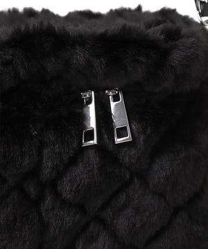 ファーバニティショルダー