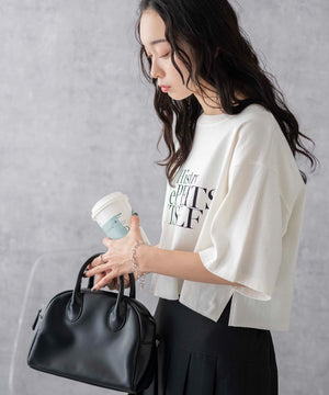 オフホワイト　モデル:161cm M着用