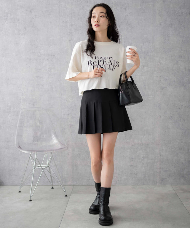 オフホワイト　モデル:161cm M着用