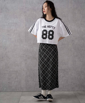 ホワイトその他 モデル：161cm M着用