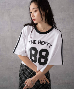 ホワイトその他 モデル：161cm M着用