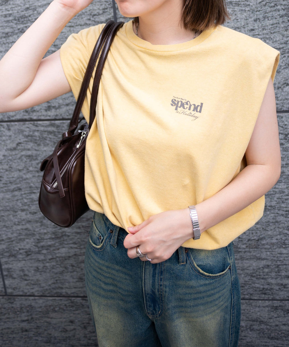 マスタード モデル：155cm F着用