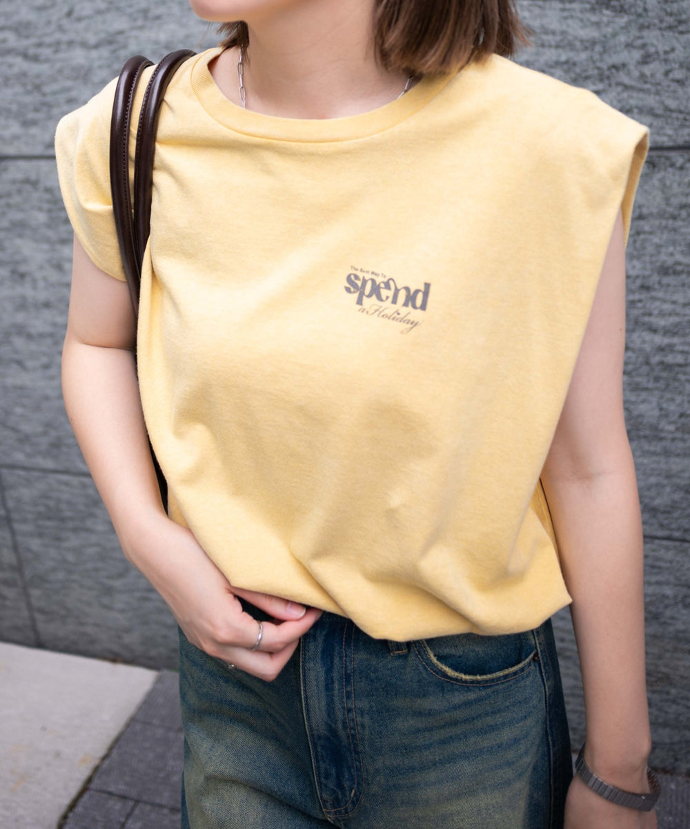 マスタード モデル：155cm F着用