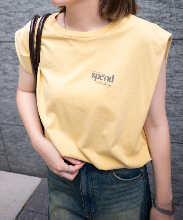 マスタード モデル：155cm F着用