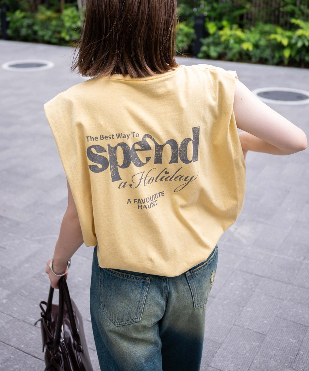 マスタード モデル：155cm F着用