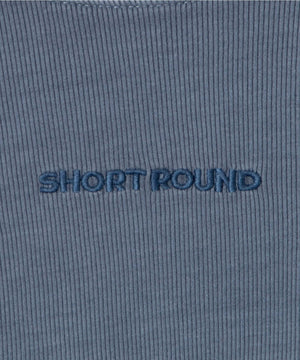 ブルー　モデル:161cm M着用