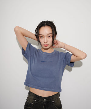 ブルー　モデル:161cm M着用